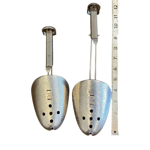 VTG Hammered Metal Adjustable Shoe Tree Stretchers Shapers #132Q - Picture 3 of 6